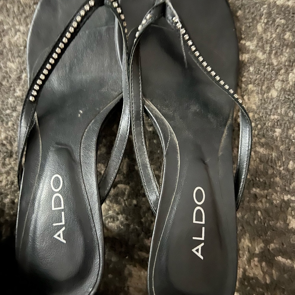 Women black sandals size 6 Aldo brand